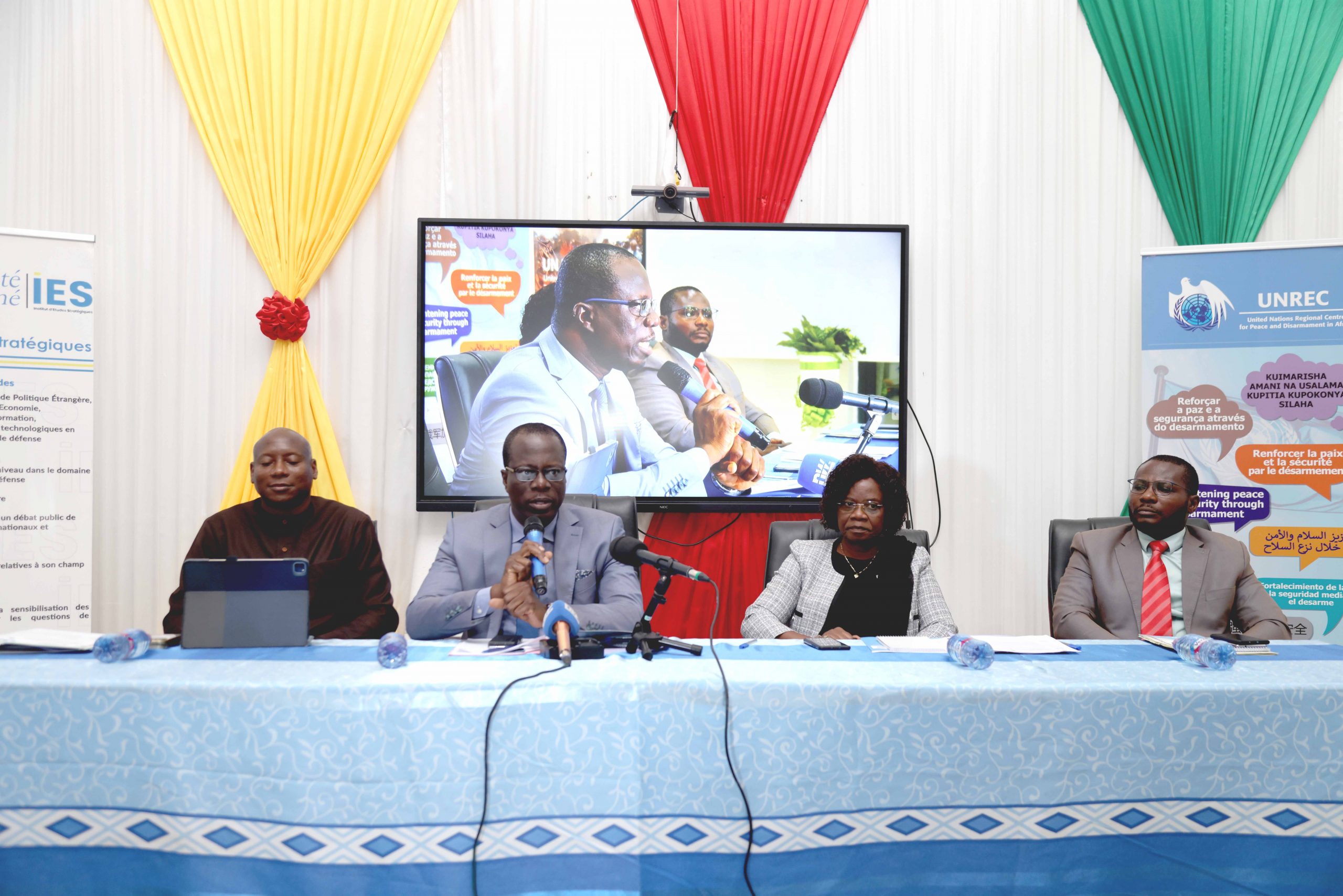 L’INSUFFISANCE DES PRATIQUES ENSEIGNANTES À L’UNIVERSITÉ DE LOMÉ (TOGO), Dègnon BAGAN (Université de Lomé Togo)